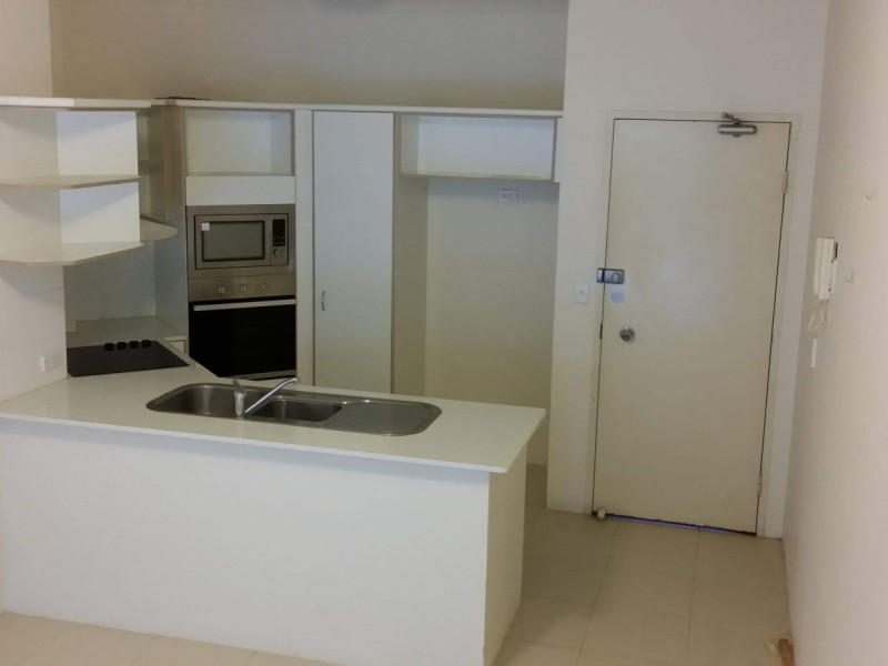 522 Marine Parade, Biggera Waters QLD 4216