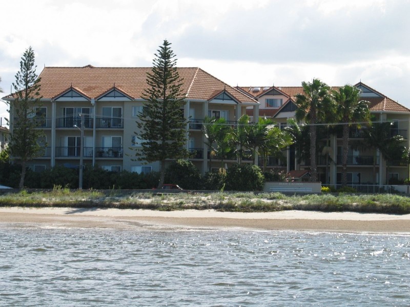 522 Marine Parade, Biggera Waters QLD 4216
