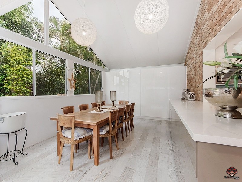 23 Sundown Drive, Paradise Point QLD 4216