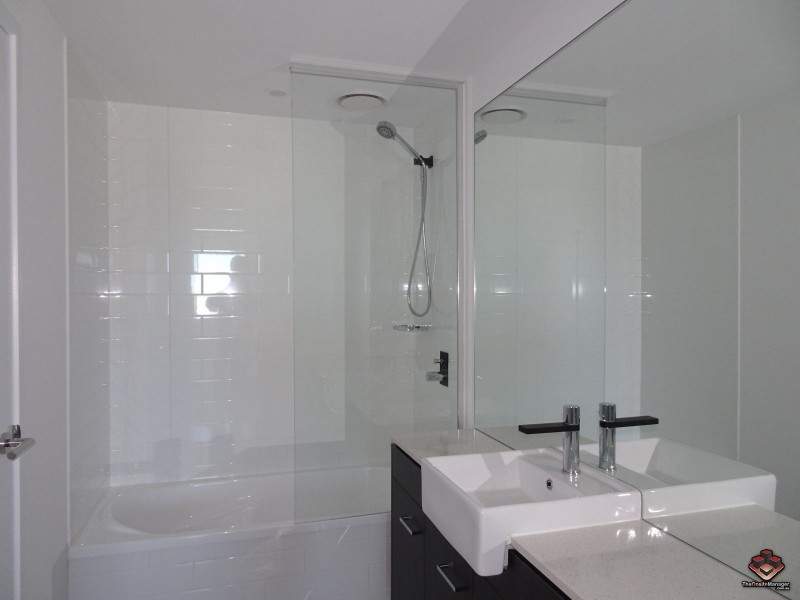 25 East Quay Drive, Biggera Waters QLD 4216