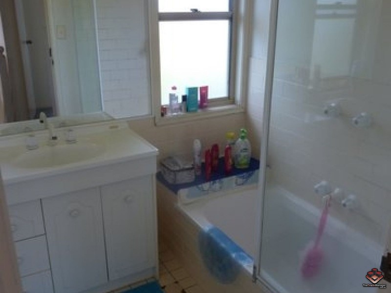 75 Brown Street, Labrador QLD 4215