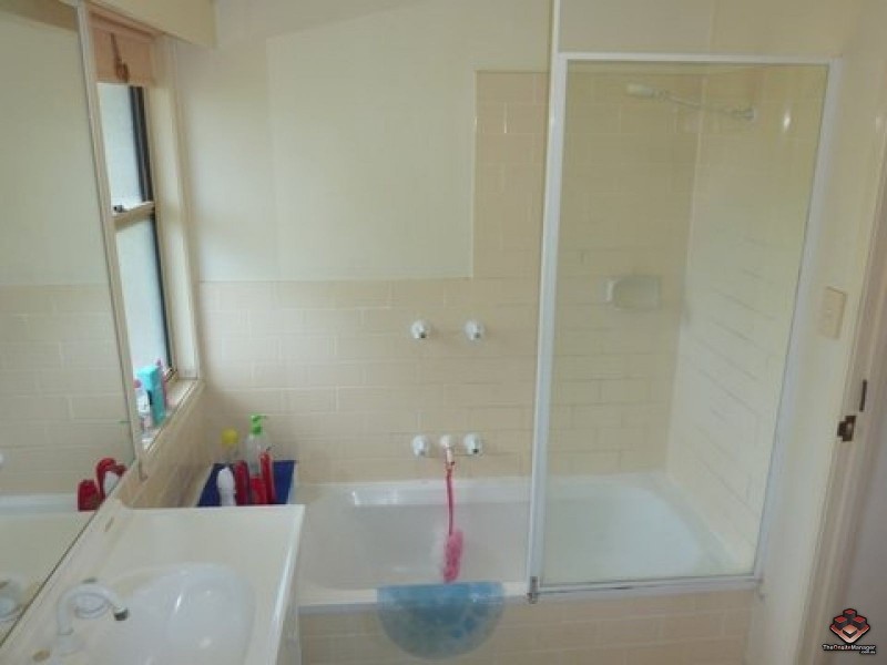 75 Brown Street, Labrador QLD 4215