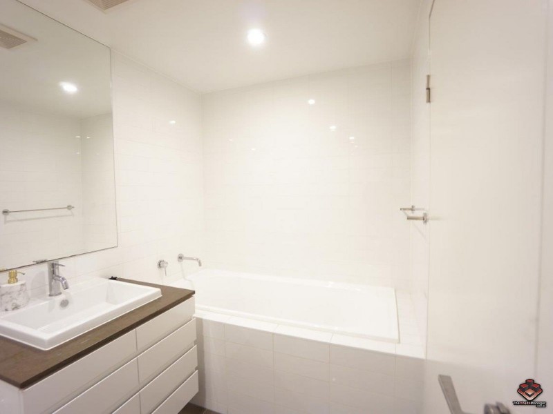 37C Harbour Road, Hamilton QLD 4007