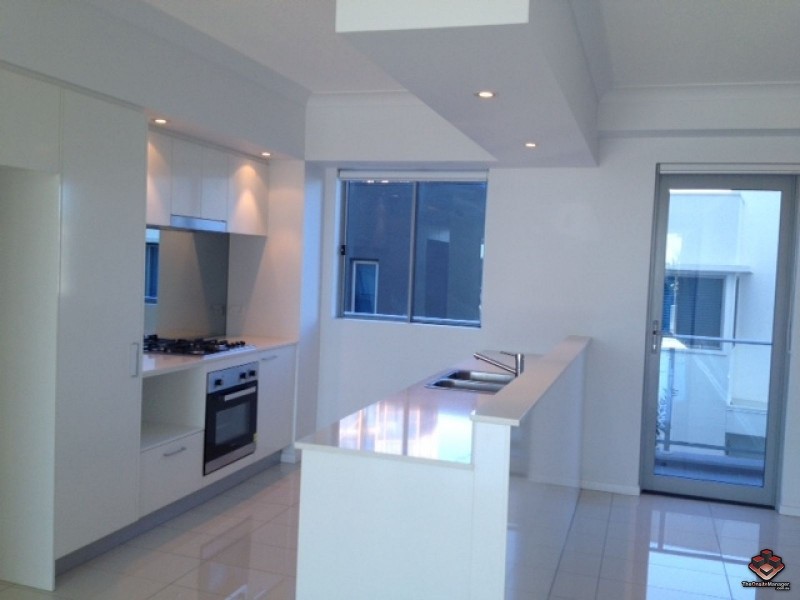 3 Compass Drive, Biggera Waters QLD 4216