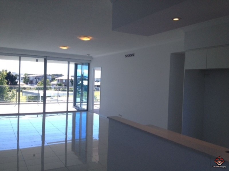 3 Compass Drive, Biggera Waters QLD 4216