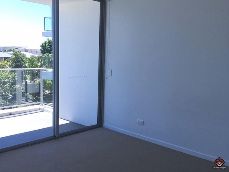 3 Compass Drive, Biggera Waters QLD 4216
