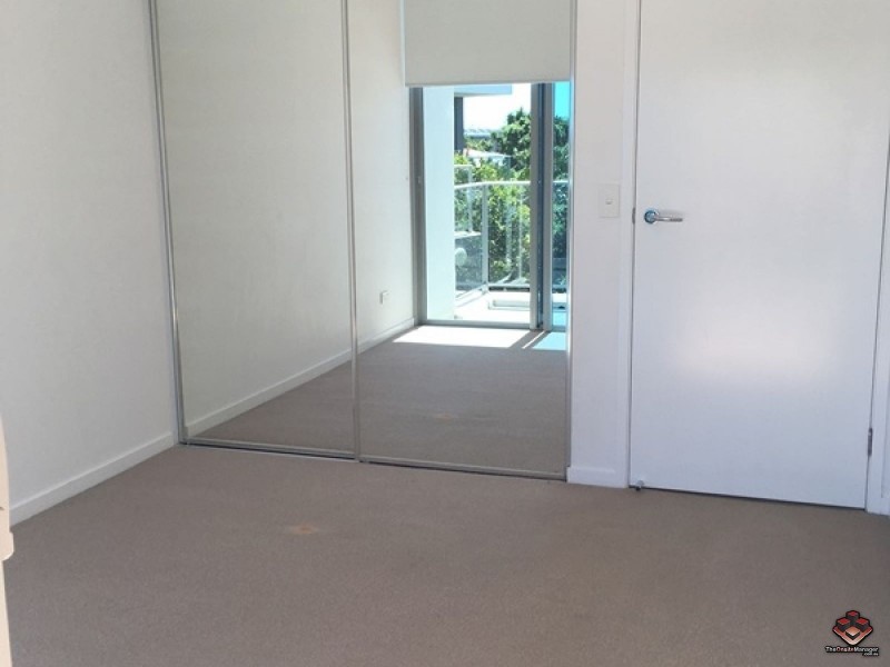 3 Compass Drive, Biggera Waters QLD 4216
