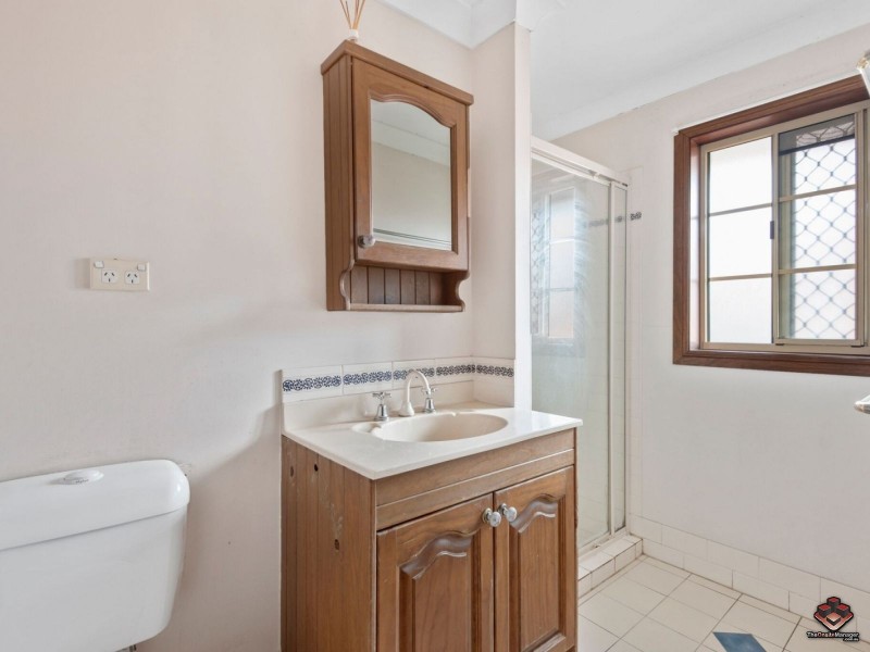 14 Barrett Street, Robertson QLD 4109