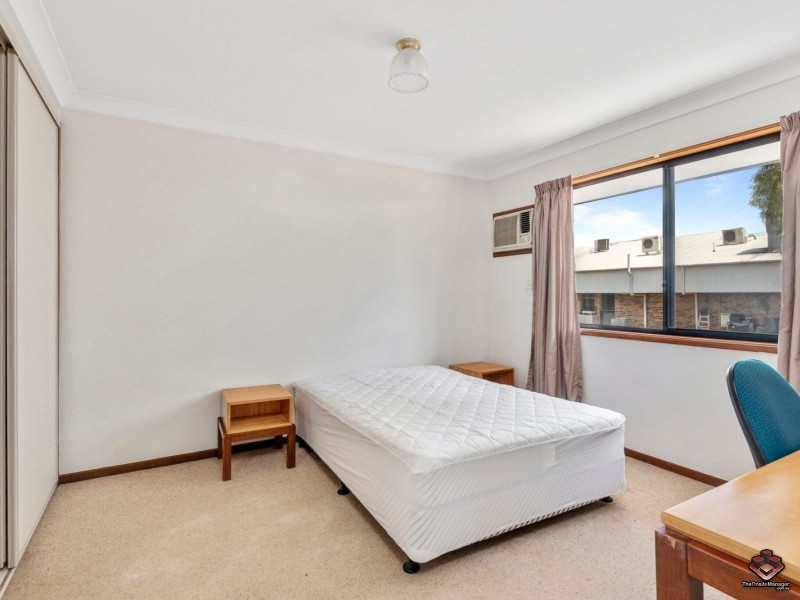 29 Barrett Street, Robertson QLD 4109