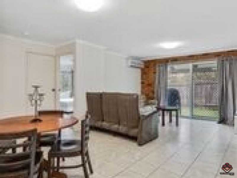 39 Barrett Street, Robertson QLD 4109