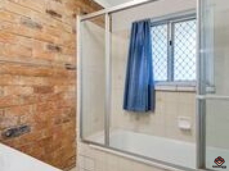 39 Barrett Street, Robertson QLD 4109