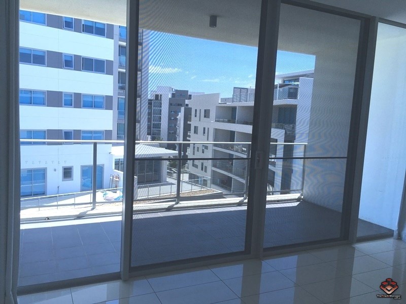 2 East Quay Drive, Biggera Waters QLD 4216