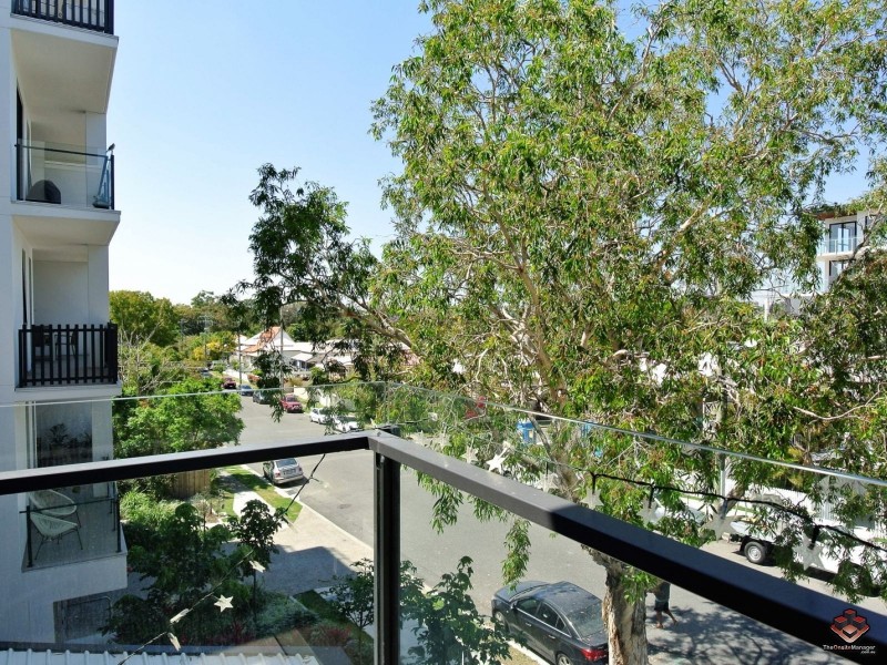 52 Grantson Street, Windsor QLD 4030