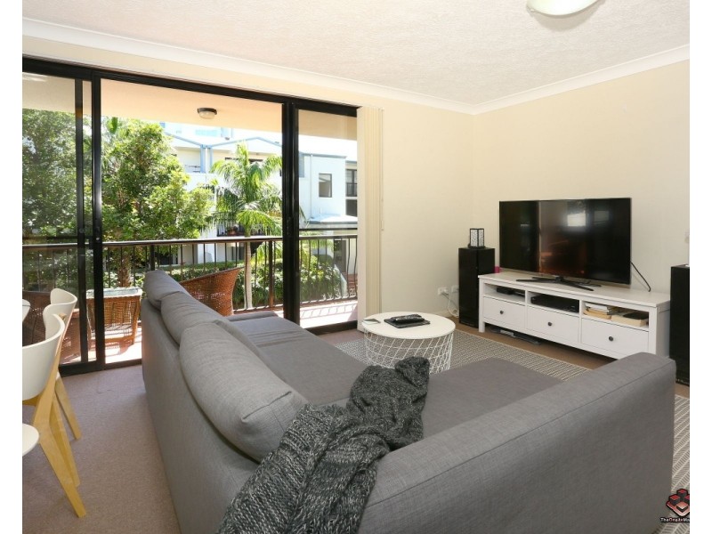 38 Labrador Street, Labrador QLD 4215