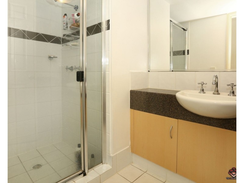 38 Labrador Street, Labrador QLD 4215