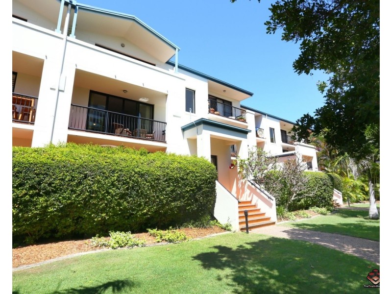 38 Labrador Street, Labrador QLD 4215