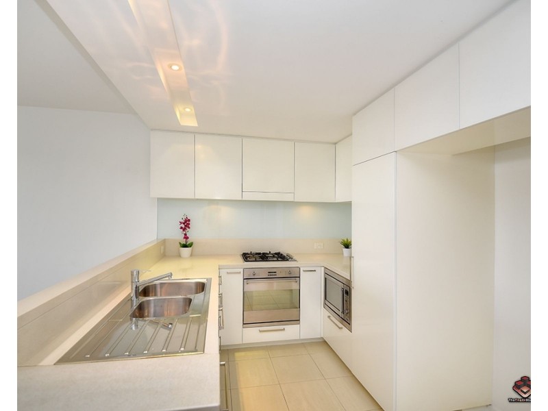 3404/323 Bayview Street, Hollywell QLD 4216