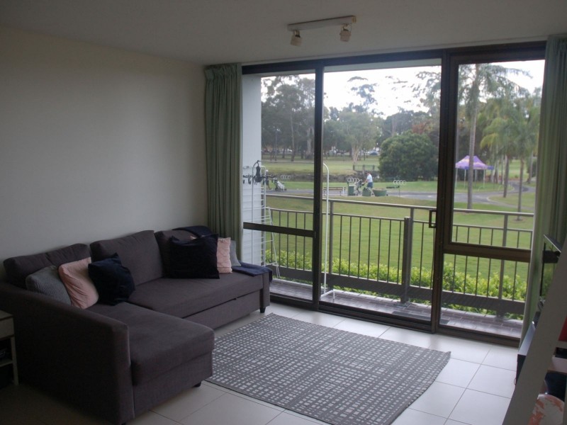 11 Fairway Drive, Clear Island Waters QLD 4226