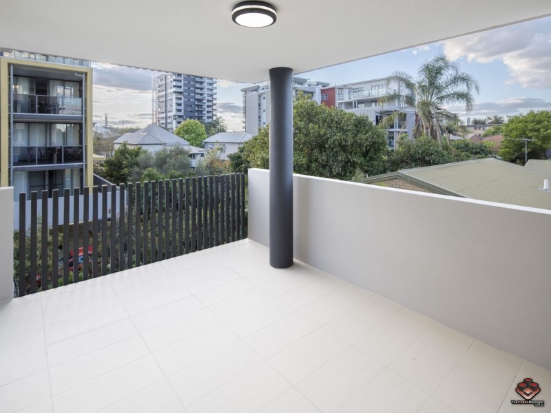 37 Regent Street, Woolloongabba QLD 4102