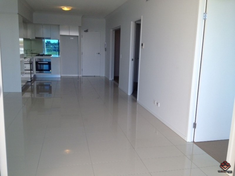 2 East Quay Drive, Biggera Waters QLD 4216
