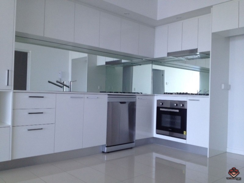 2 East Quay Drive, Biggera Waters QLD 4216