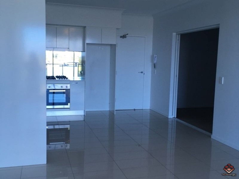 2 East Quay Drive, Biggera Waters QLD 4216