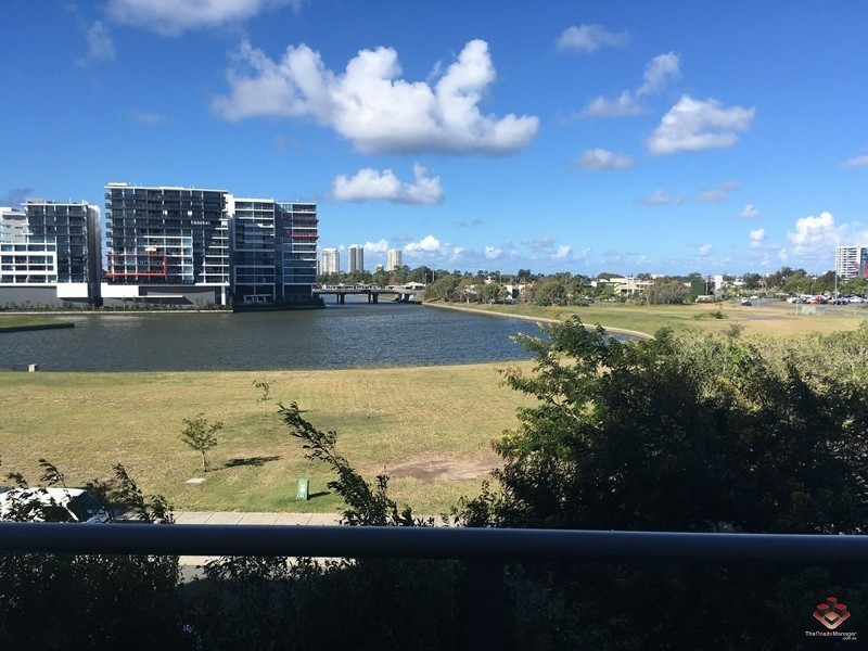 2 East Quay Drive, Biggera Waters QLD 4216