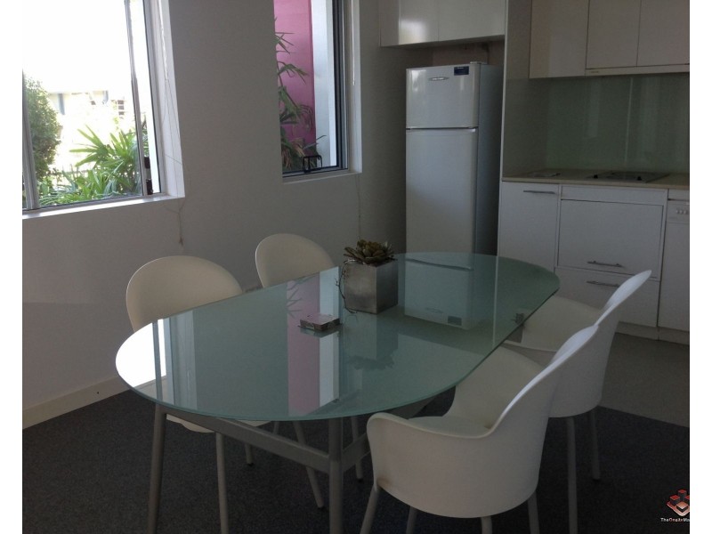 98 University Drive, Varsity Lakes QLD 4227