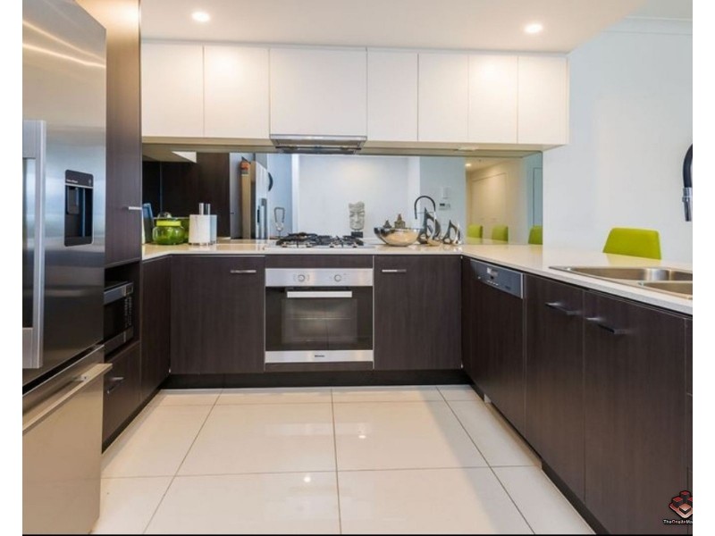 25 East Quay Drive, Biggera Waters QLD 4216