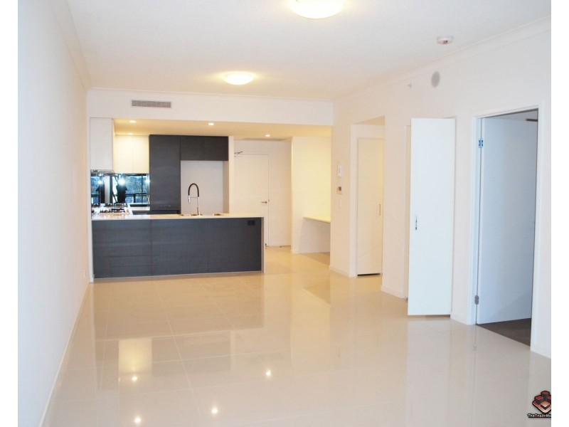 25 East Quay Drive, Biggera Waters QLD 4216