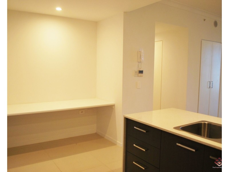 25 East Quay Drive, Biggera Waters QLD 4216