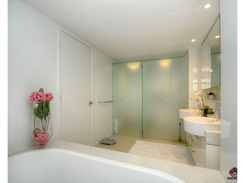 7108/323 Bayview Street, Hollywell QLD 4216