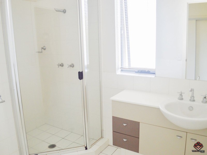 19 Carina Peak Drive, Varsity Lakes QLD 4227