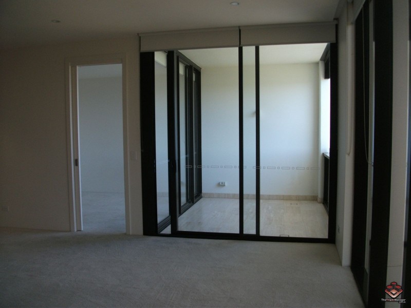 1 Marina Drive, Benowa QLD 4217