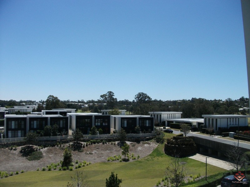 1 Marina Drive, Benowa QLD 4217