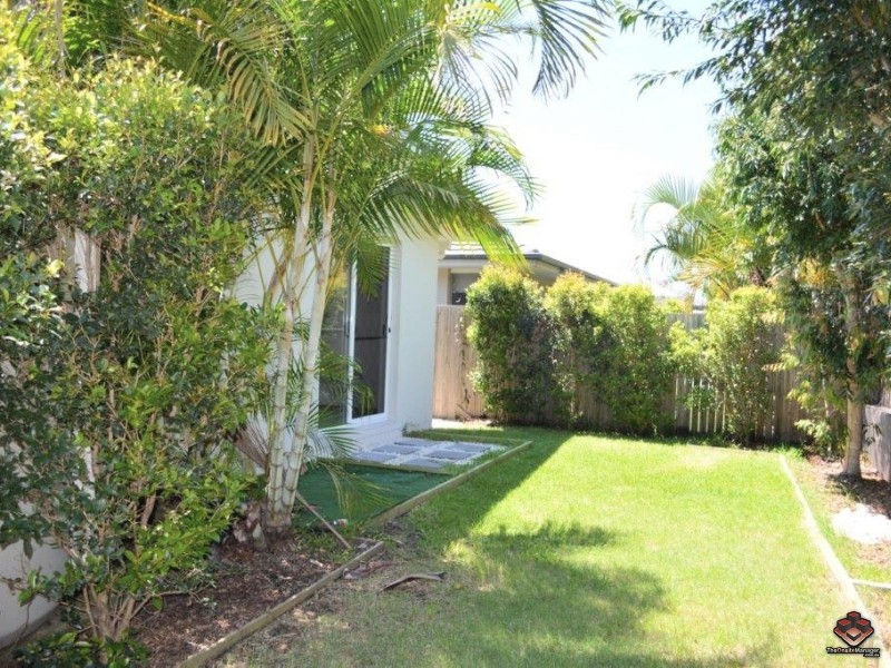 42 Azure Way, Hope Island QLD 4212