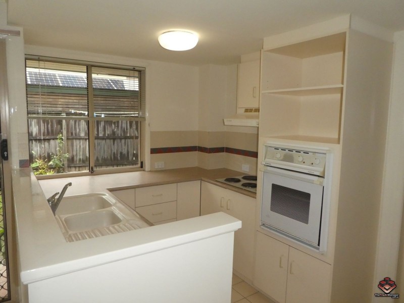 75 Brown Street, Labrador QLD 4215