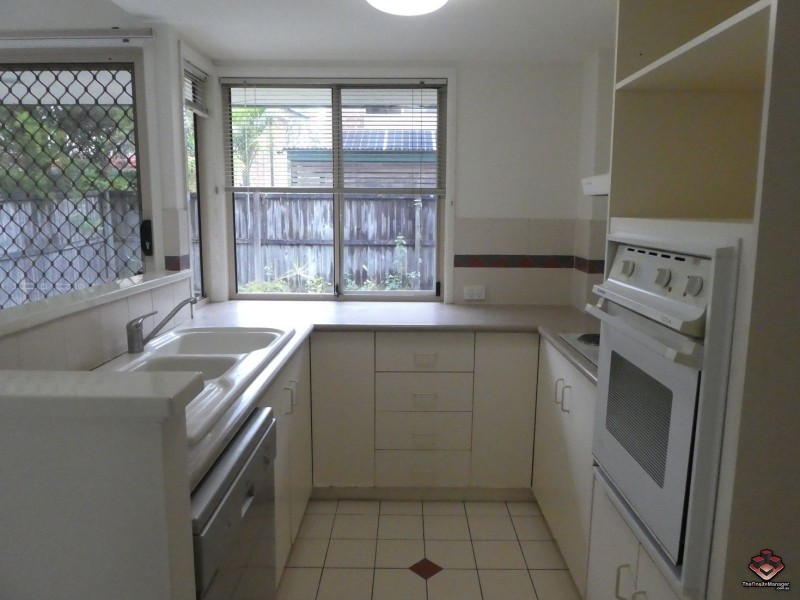 75 Brown Street, Labrador QLD 4215
