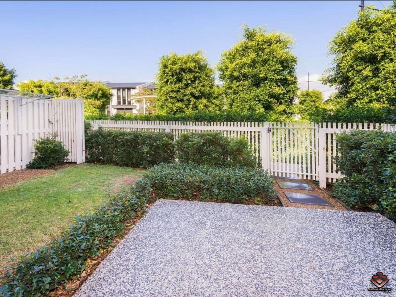 Hope Island QLD 4212