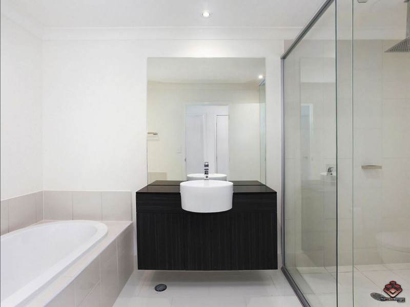 Hope Island QLD 4212