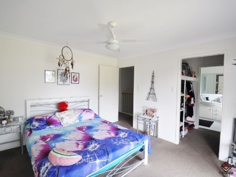 130 Jutland Street, Oxley QLD 4075