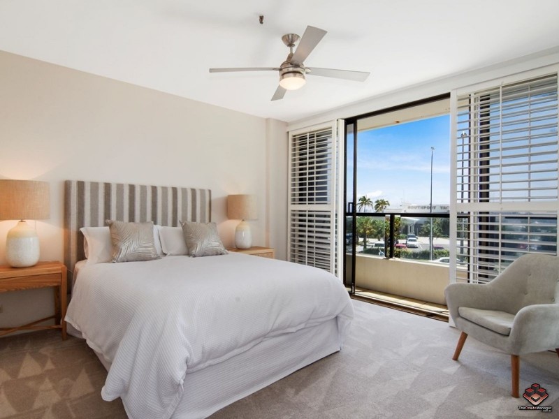 14 MacArthur Parade, Main Beach QLD 4217