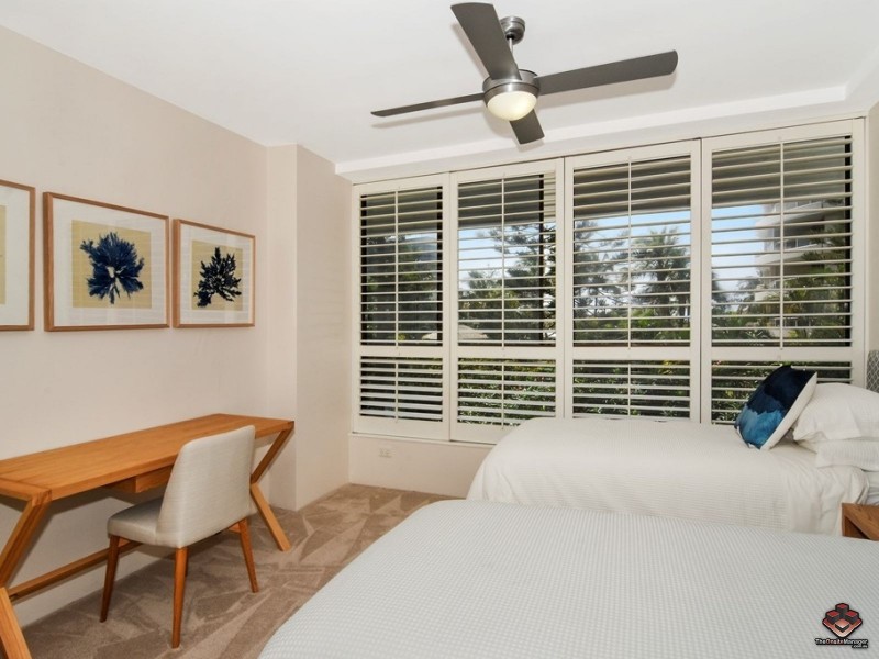 14 MacArthur Parade, Main Beach QLD 4217