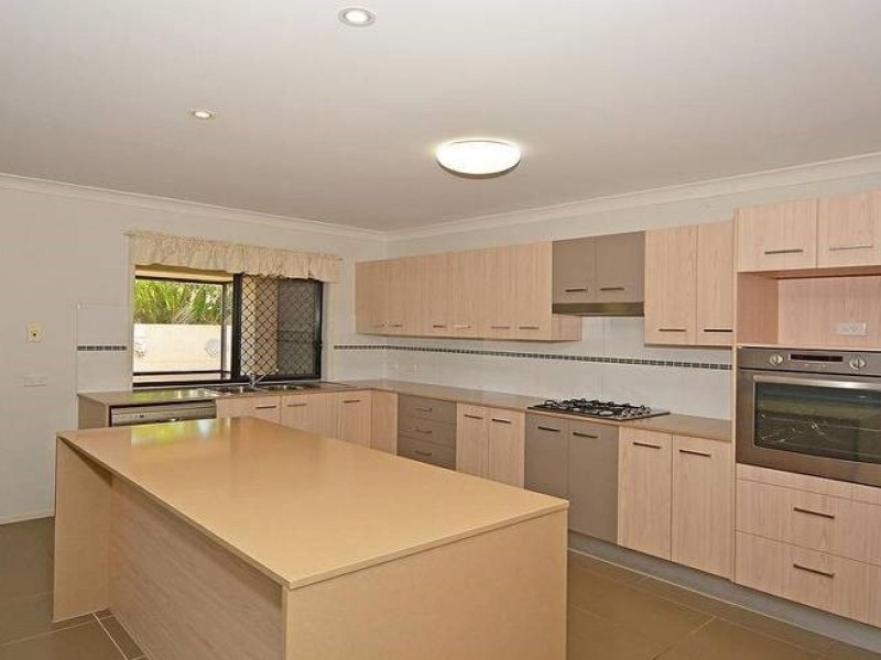 20 Captain Cook Street, Urraween QLD 4655