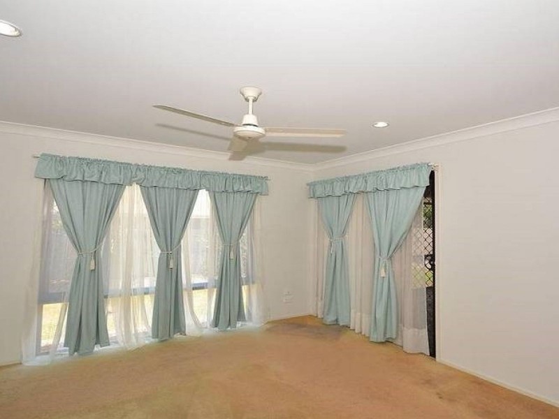 20 Captain Cook Street, Urraween QLD 4655