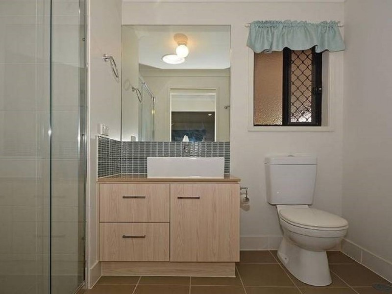 20 Captain Cook Street, Urraween QLD 4655