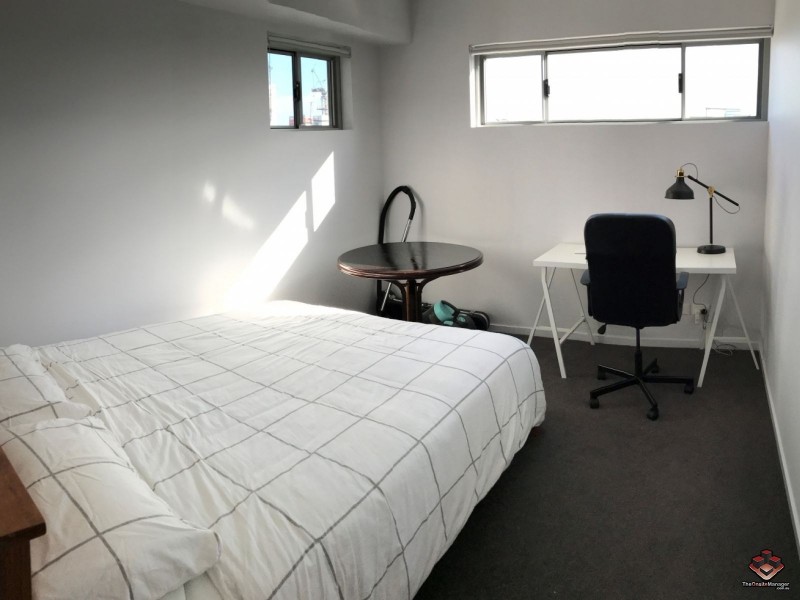 17 Carl Street, Woolloongabba QLD 4102