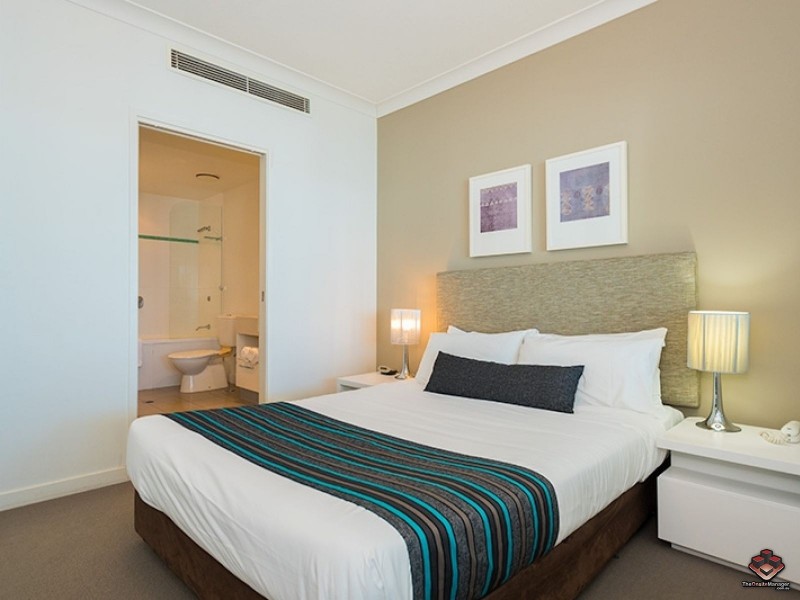 215/430 Marine Parade, Biggera Waters QLD 4216