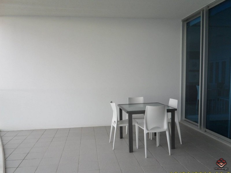 215/430 Marine Parade, Biggera Waters QLD 4216