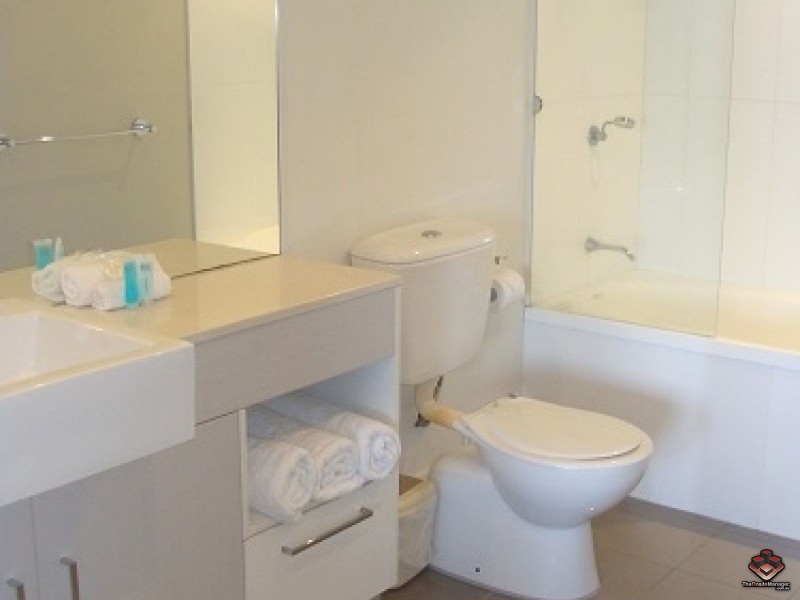 215/430 Marine Parade, Biggera Waters QLD 4216